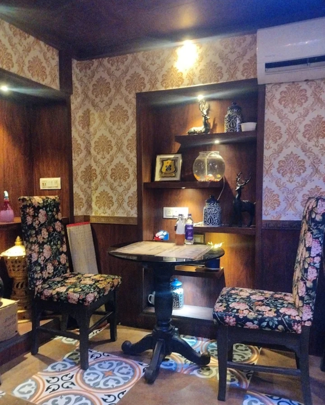 Kolkata Rajbari Ambiance Photo 30